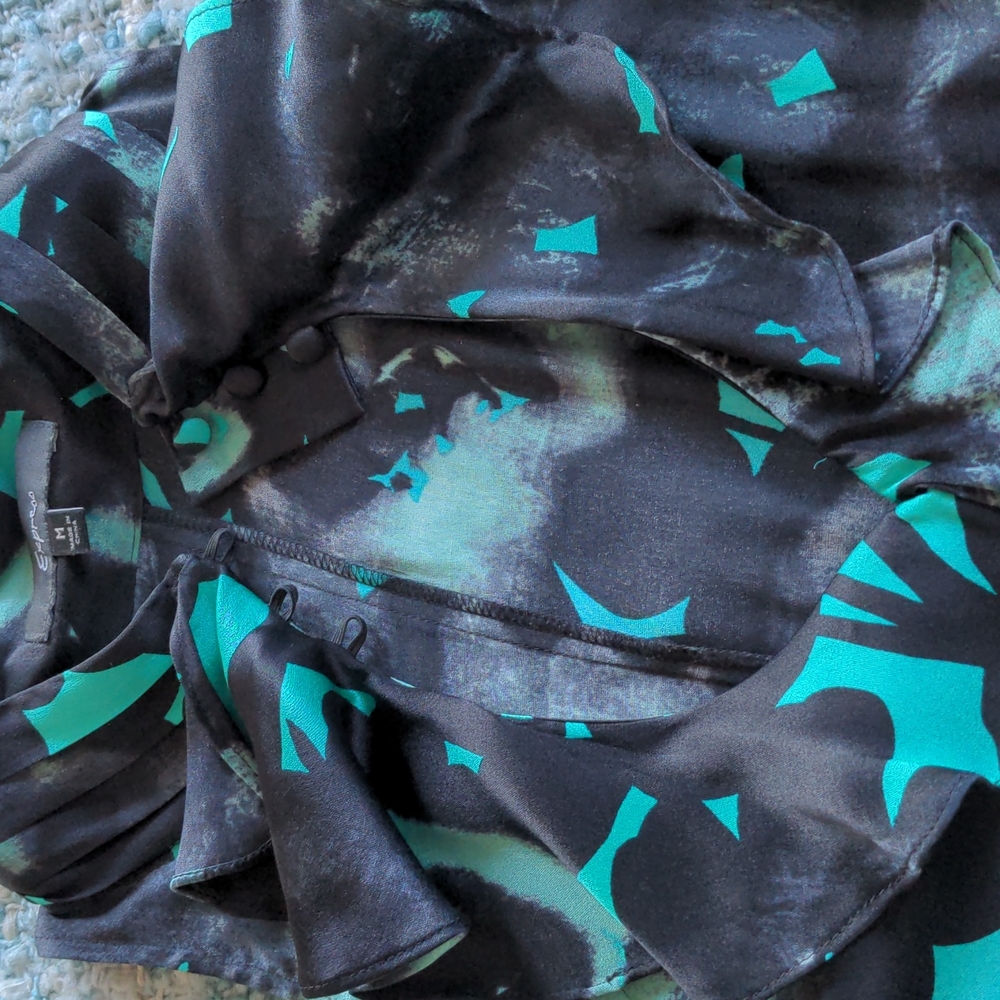 Express Silk Ruffle Blouse - Medium - Picture 4 of 4